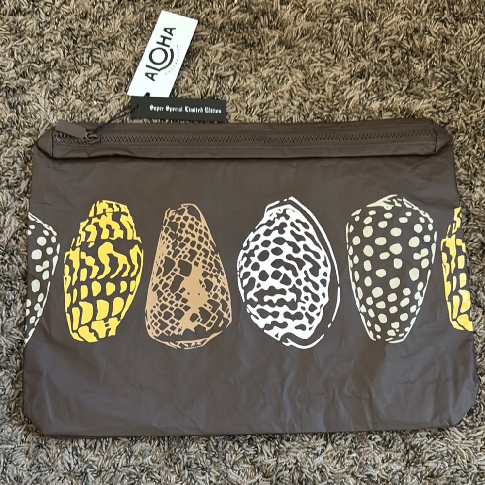 Aloha Collection Brown Pouch with Shell Design